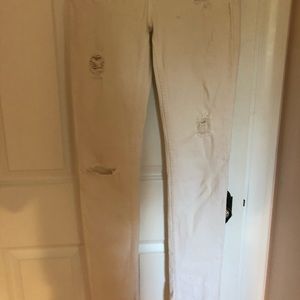 White skinny jeans from Aeropostale.